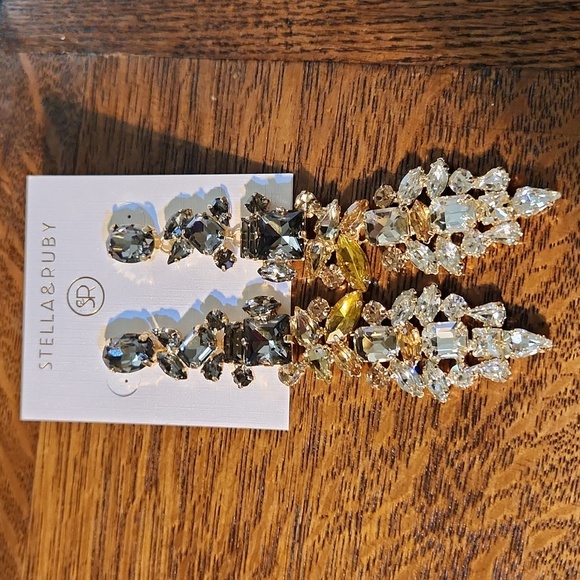 Stella and Ruby chandelier earrings - Picture 3 of 4